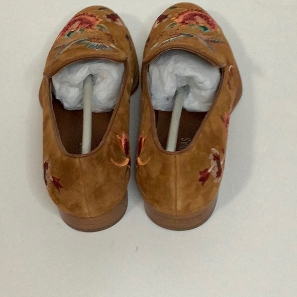 JOHNNY WAS MCCASSIN LOAFERS - Picture 4 of 5